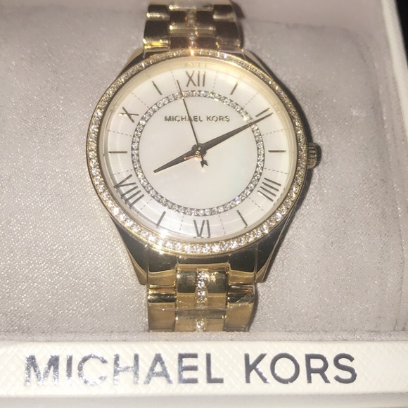 Michael Kors Womens Lauryn Three Hand Quartz Watch main image 4
